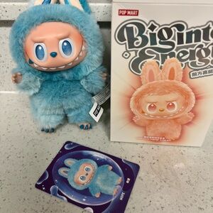 Labubu Big into Energy Hope